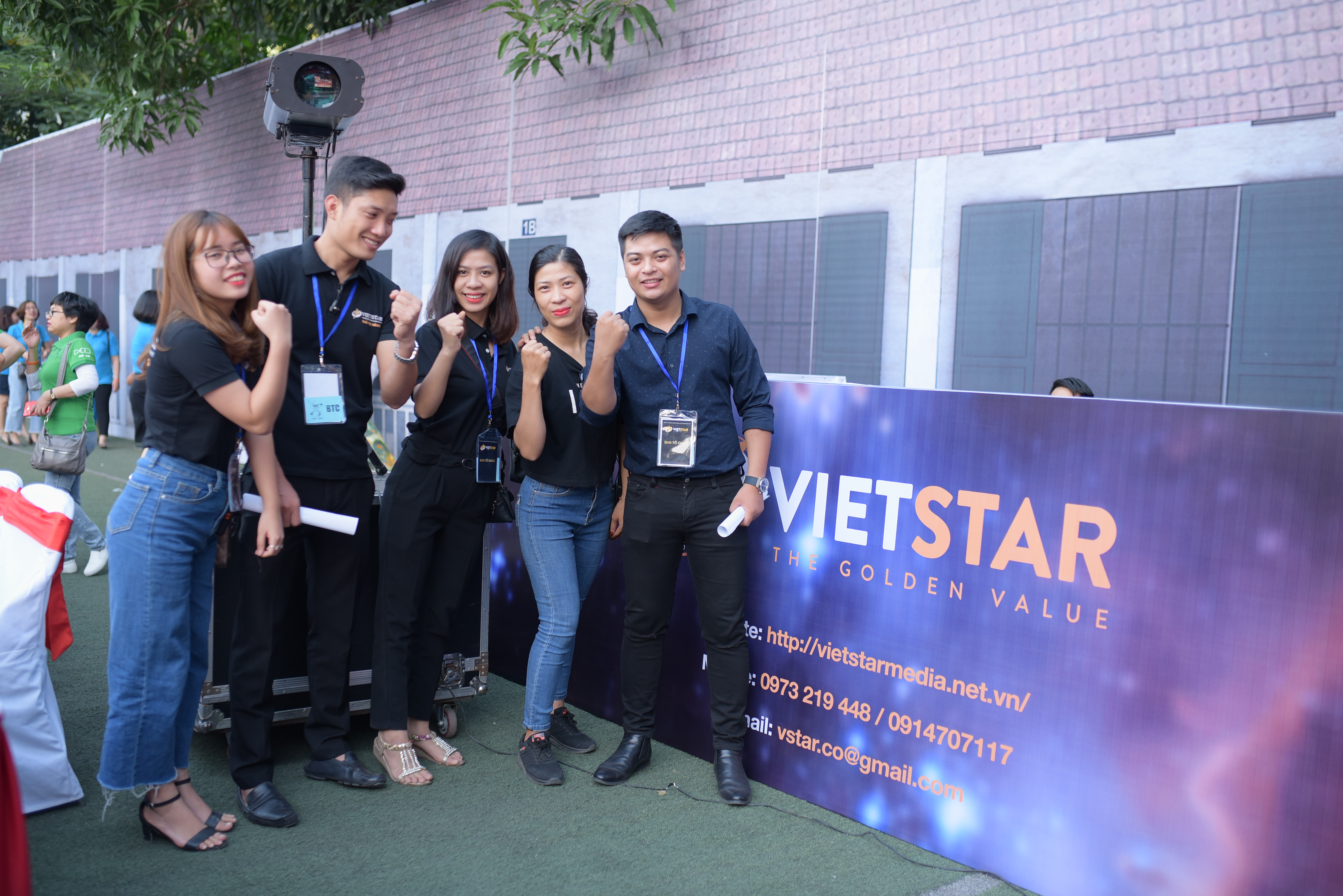 Đội ngũ nhân viên của Vietstar Media