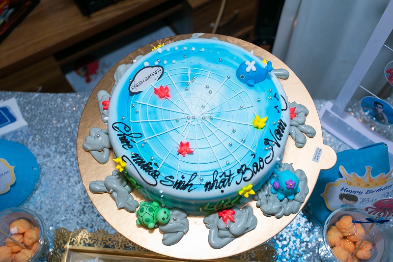 Tổ chức tiệc sinh nhật cho bá Hải Nam